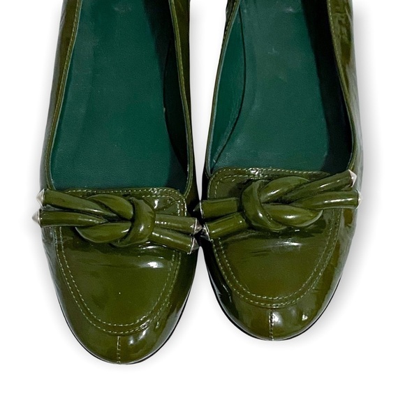 Balenciaga Flat Loafer, Green Patent Leather Knotted Loafer, Size 38.5 EU - Picture 13 of 13